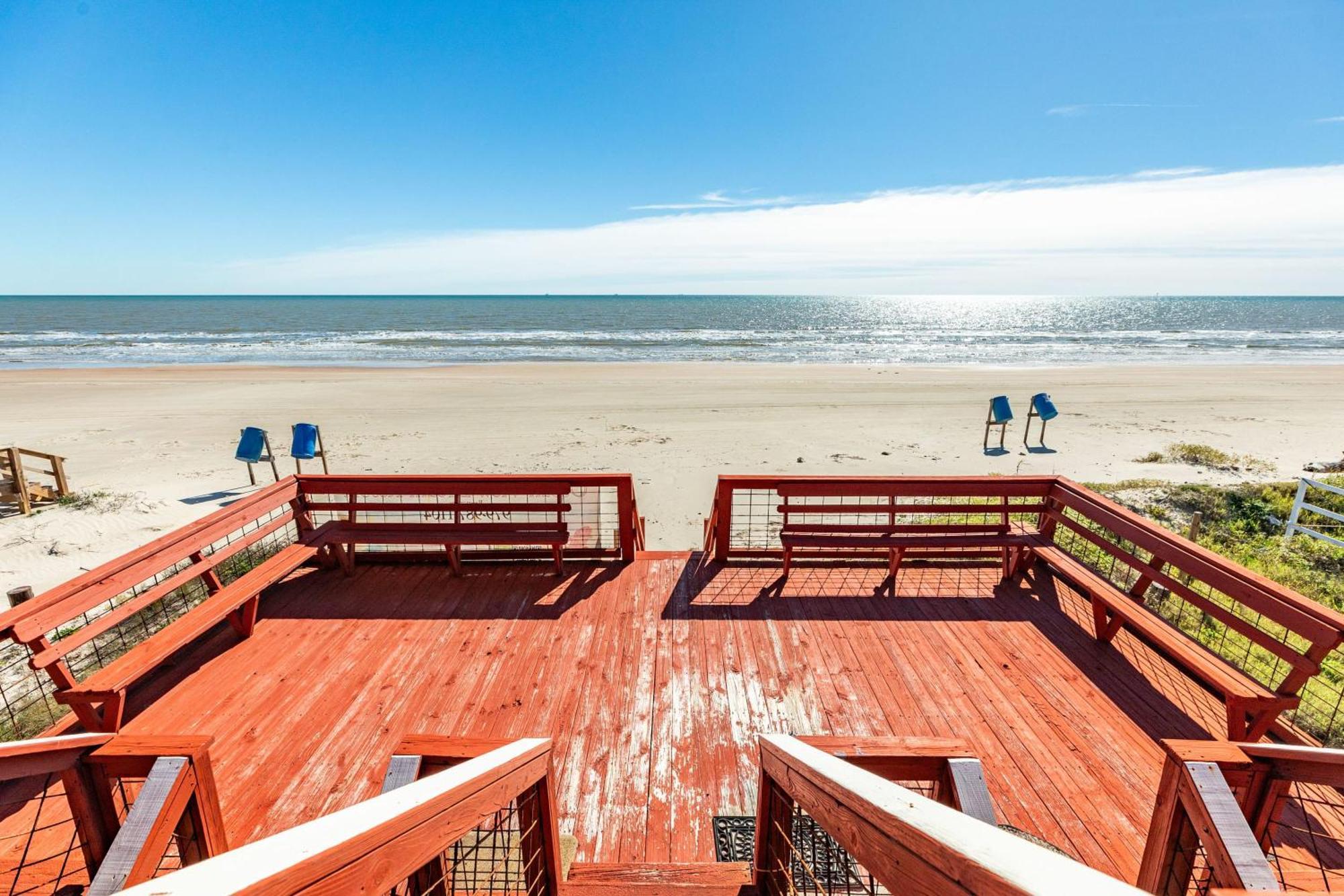 Unobstructed Oceanfront Sea Turtle Unit 2 Beach Pad! Surfside Beach Buitenkant foto