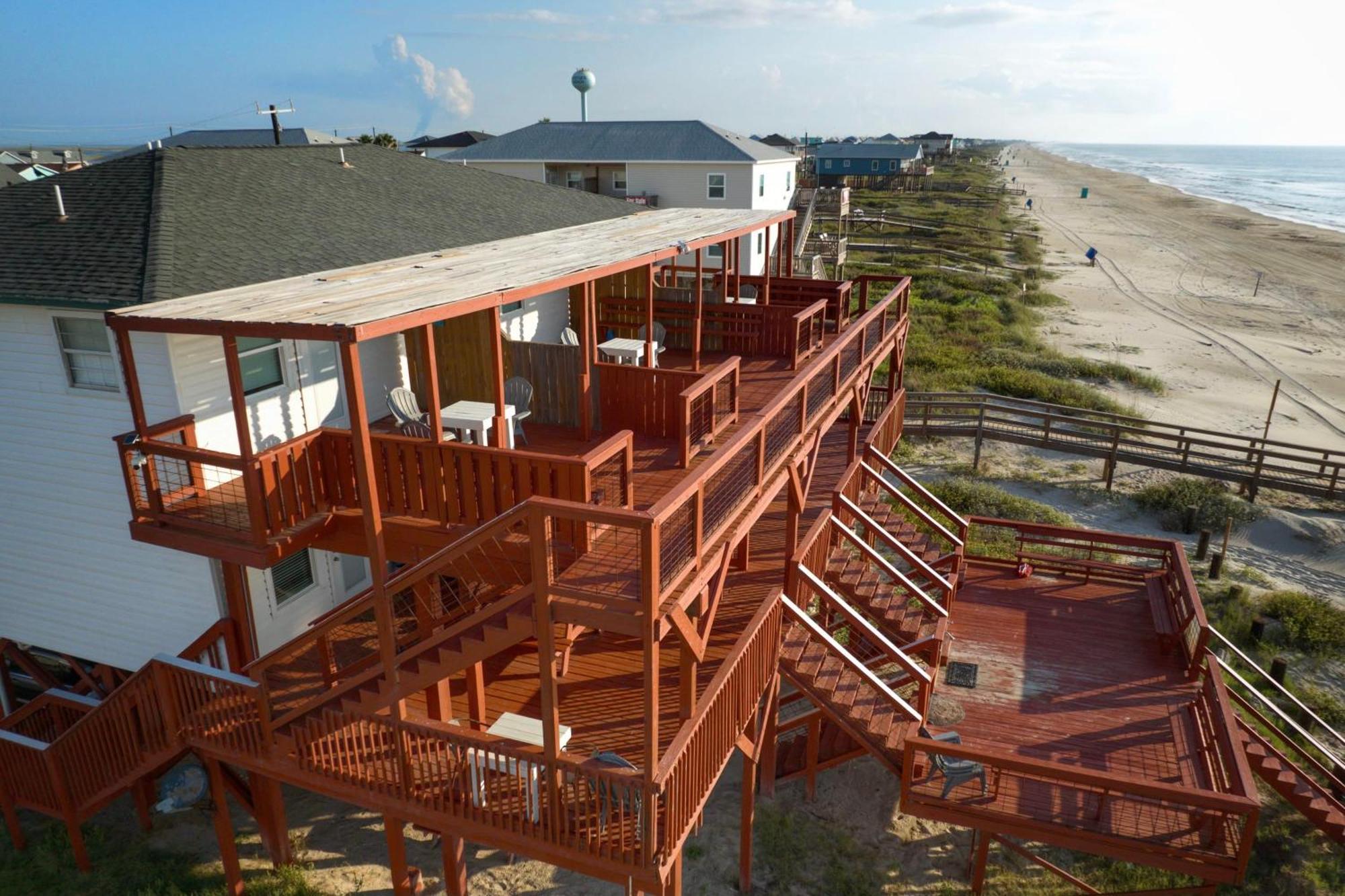 Unobstructed Oceanfront Sea Turtle Unit 2 Beach Pad! Surfside Beach Buitenkant foto