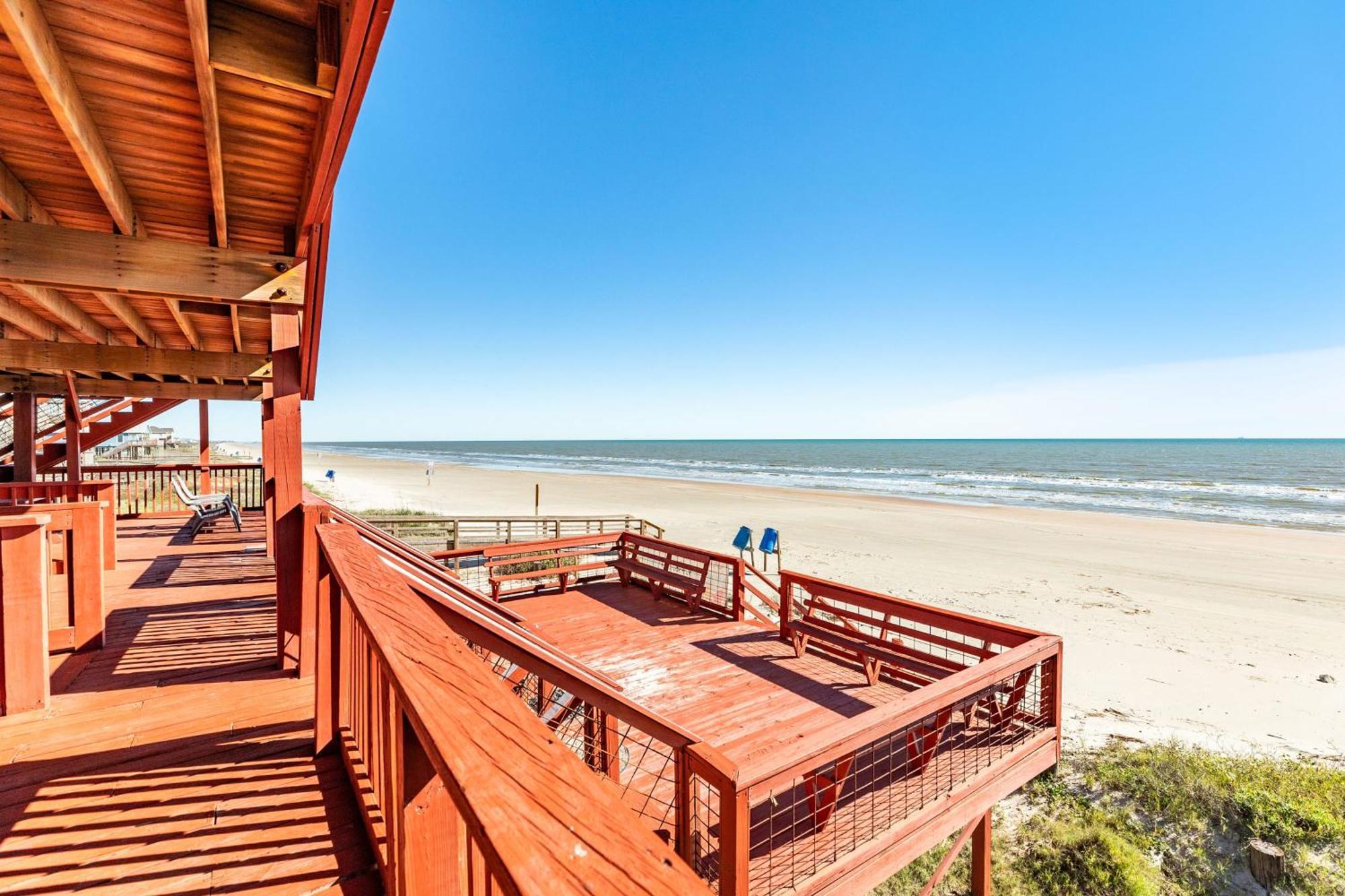 Unobstructed Oceanfront Sea Turtle Unit 2 Beach Pad! Surfside Beach Buitenkant foto