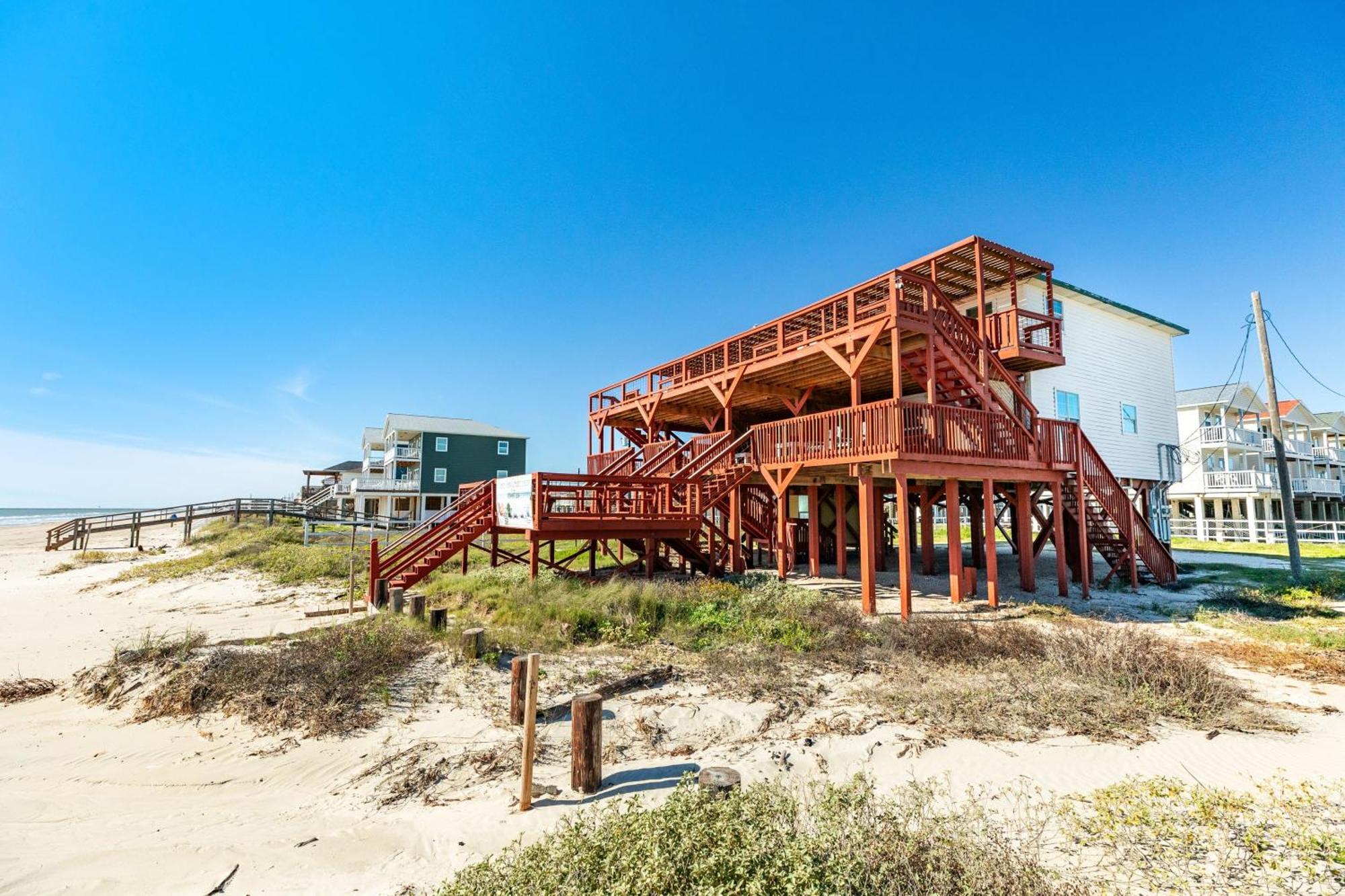 Unobstructed Oceanfront Sea Turtle Unit 2 Beach Pad! Surfside Beach Buitenkant foto